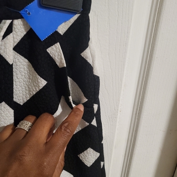 Peter Pilotto for Target Womens Mini Skirt-Sz 8-Black/White-Geometric Asymmetric - Picture 5 of 6